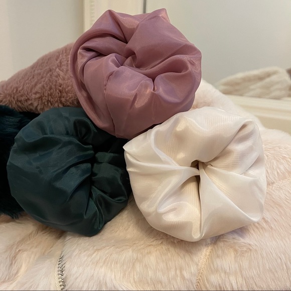 MRSALLIEXO— SOLD OUT - Picture 11 of 12